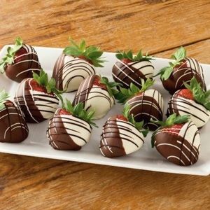 specialty strawberries / or variety box